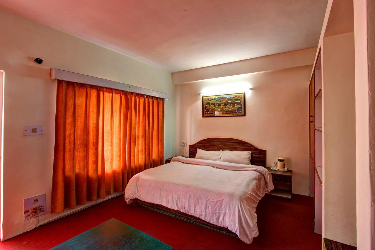 Hotel Monarch Residency Manali  Exterior photo