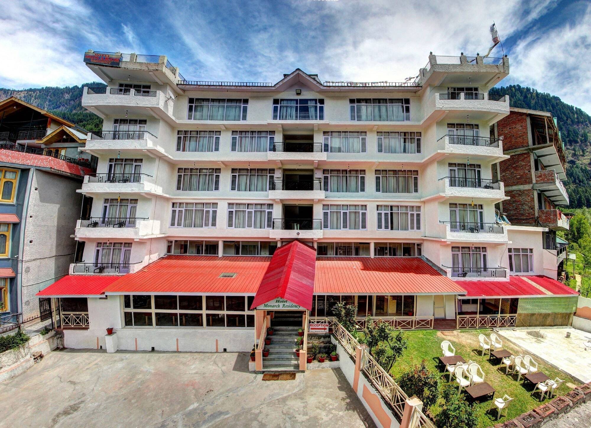 Hotel Monarch Residency Manali  Exterior photo